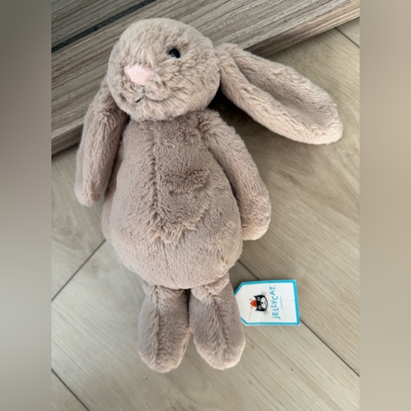 Jellycat Small Bashful Beige Bunny - Picture 4 of 9